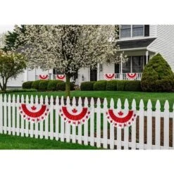Canadian Maple Leaf 48" X 24" Pleated Bunting With Brass Grommets Briarwood Lane 3 Canadian Maple Leaf 48" X 24" Pleated Bunting With Brass Grommets Briarwood Lane -Briarwood Lane Verkoop GUEST cc9fe1f4 438a 44ef b05f 1f90134a8c5f