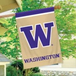Briarwood Lane Washington Huskies House Flag NCAA Licensed 28" X 40" -Briarwood Lane Verkoop GUEST d045cb3b 05d0 4358 aa50 9eb2eaba00a0